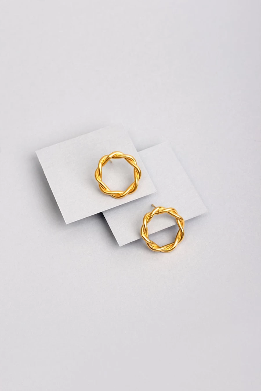 Vanina Mini Circle Earrings for Women - Elegant Gold Hoop Studs