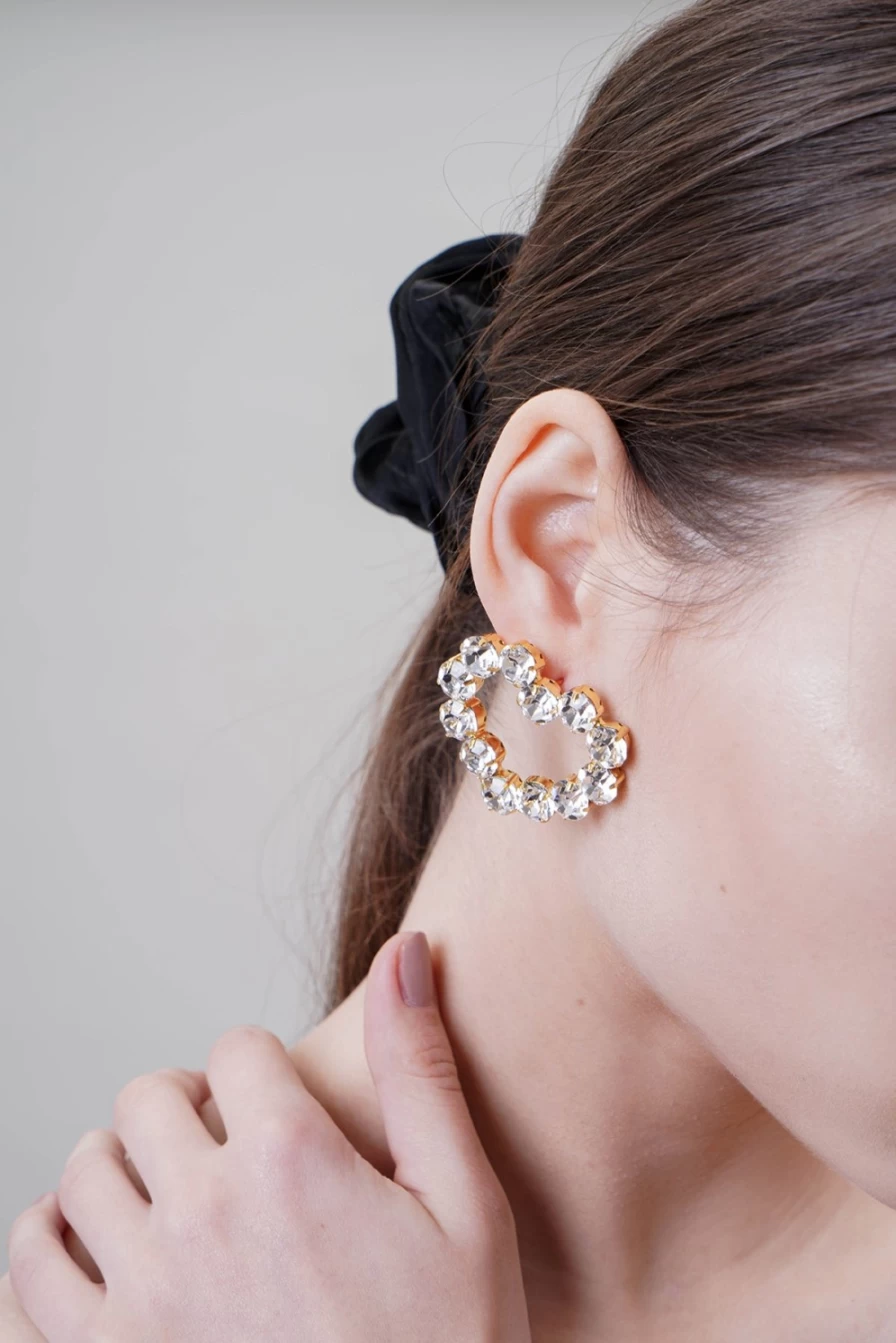 Vanina Heart Earrings for Women - Elegant Nuances Design